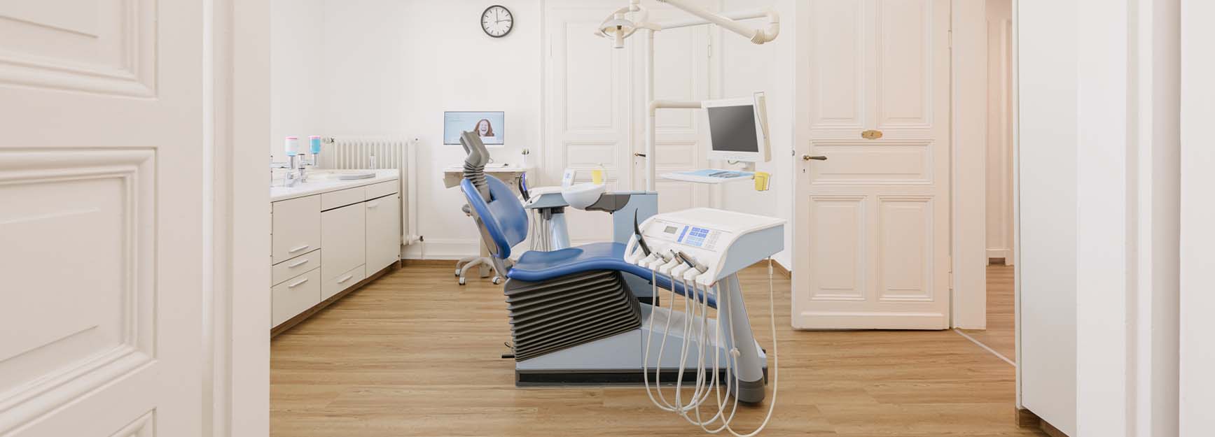 Behandlungen beim Zahnarzt in Esslingen am Neckar